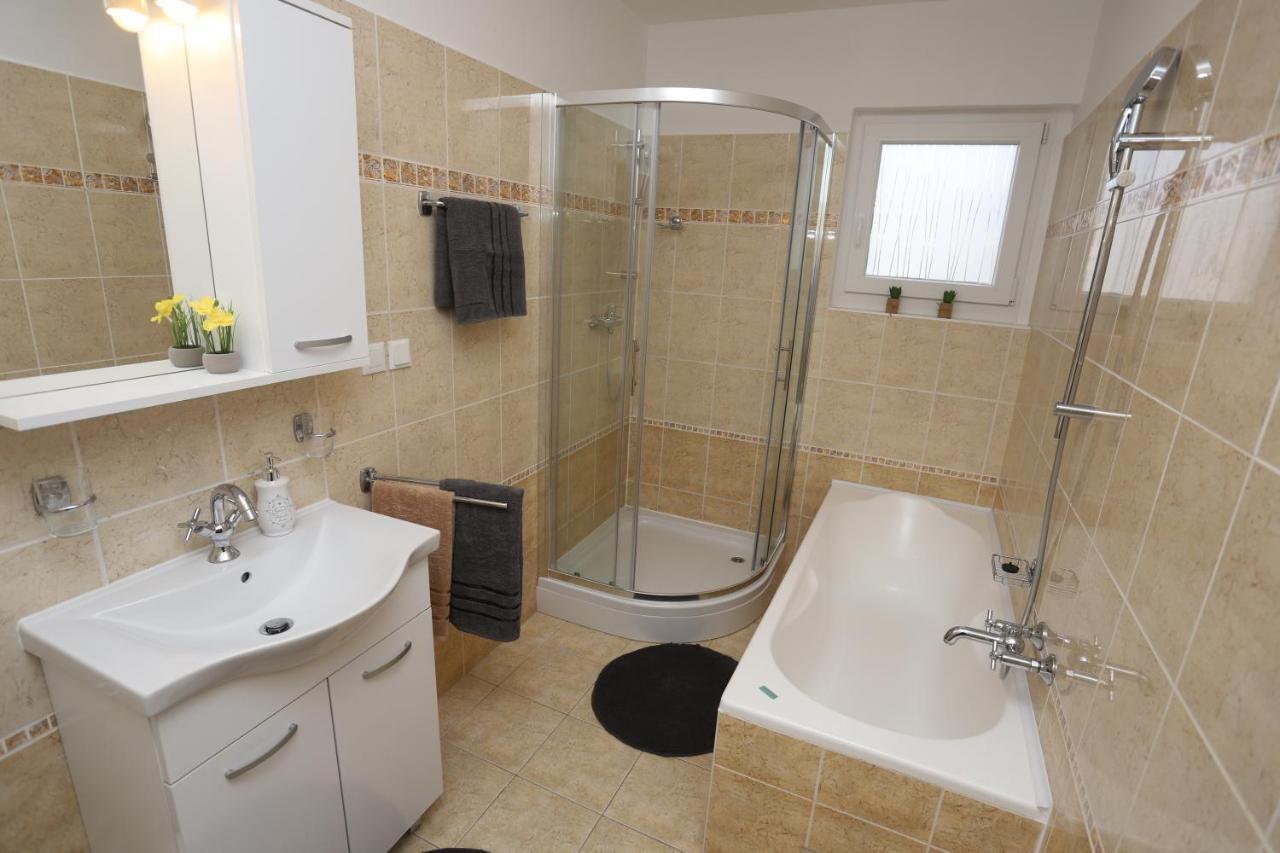 Apartman Perla Deluxe بوريتش المظهر الخارجي الصورة